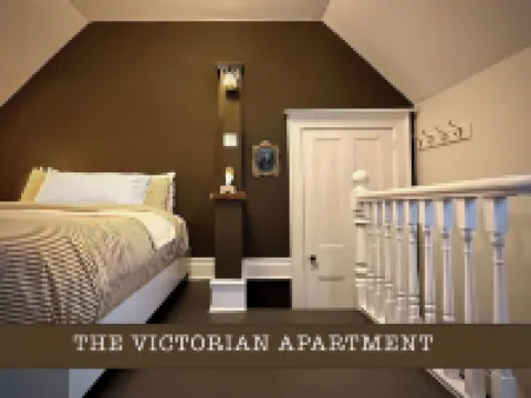 Victorian Apartment in the heart of Elora