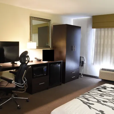 Sky Harbor Airport Inn Отели рядом с достопримечательностью «Зоопарк Феникса»