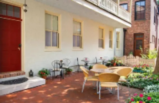 Rachael's Inner Harbor Boutique Inn