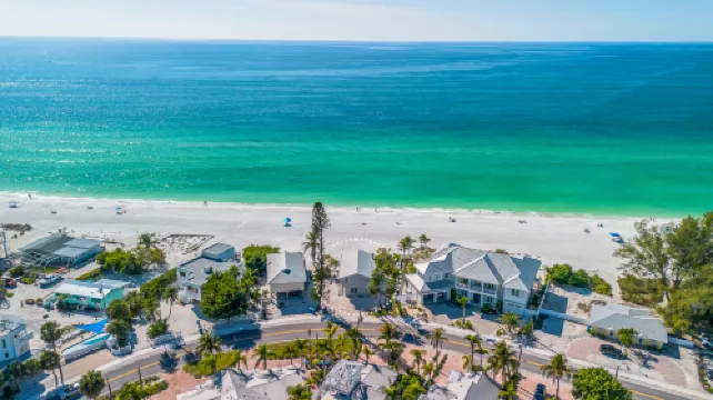 Breathtaking Gulf Views and Modern Comforts - Exquisite Coastal Haven