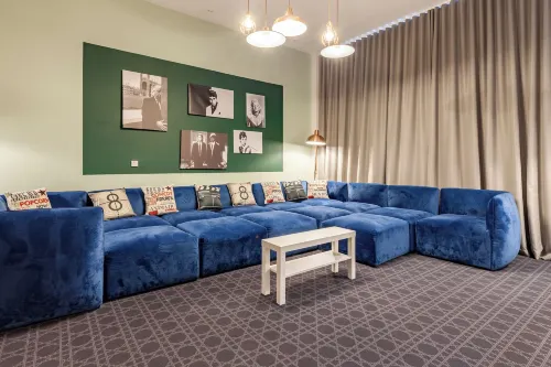 Student Only Collegelands - 2-Star