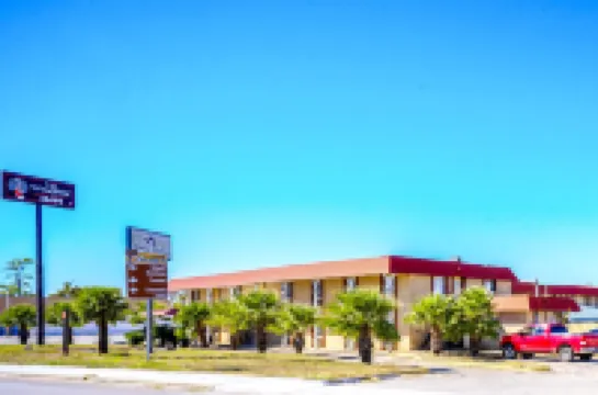 Woodfield Inn & Suites Hotel O, Yoakum TX 111
