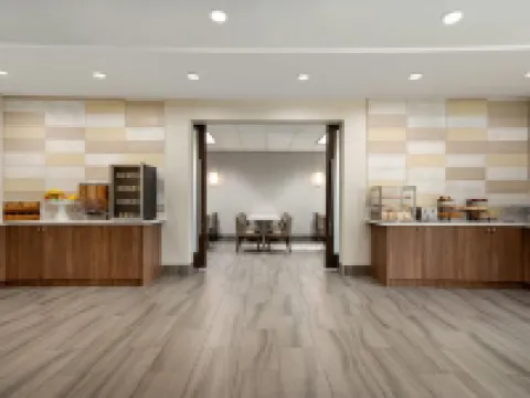 La Quinta Inn by Wyndham Vancouver Airport โรงแรมในริชมอนด์