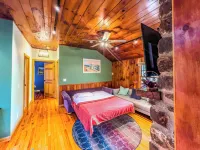 Private Beautiful Home - Family Friendly - 1 min. Walk to Candlewood Lake 新費爾菲爾德酒店