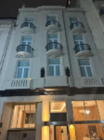 Up Central Córdoba Hotel dekat Edificio Kavanagh