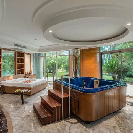 Calista Luxury Resort