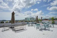 La Cuadra by Wynwood House