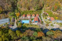 Boeun Sanmorange Pension - Homestays