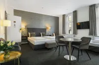 Hotel Tiffany - balcony