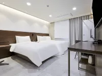 Road35 Hotel Hotels in Anseong-si