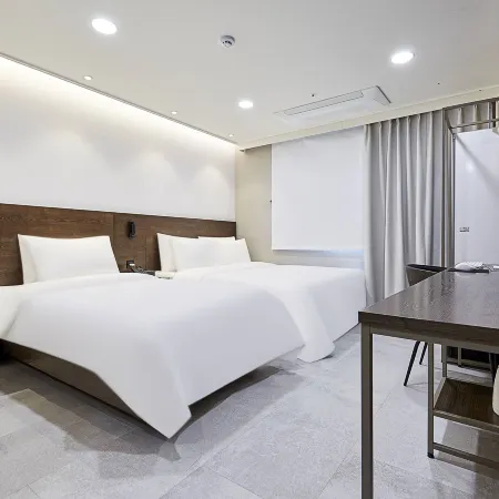 Road35 Hotel