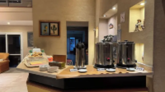 Wilson Hotel โรงแรมในซอลตา