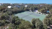 Captivating Cabana – Luxury Home, Boat Slip, Golf Cart, Pool, Pickleball, & Club