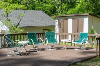 Rustic 3BR w Private Pond Firepit Near Trails - Homestays