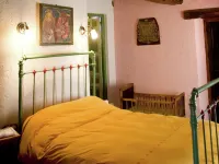 El Aguila, Stone Cottage Hotels in Alajar