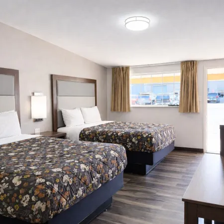 American Inn & Suites