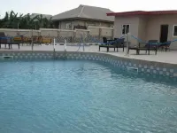 Aenon Suites Oshogbo - プール