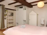 Charming and natural house Hotele w: Senlis