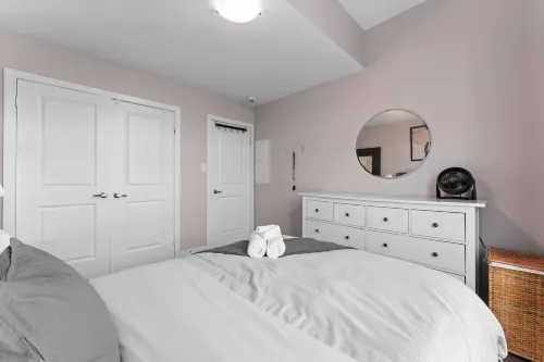 Spacious 2 Storey 2BR Toronto Escape w Parking