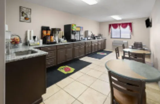 수퍼 8 바이 윈덤 멘토/클리블랜드 에어리어