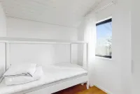 Stylish Cottage Near Beach, Cliff and Harbour Life