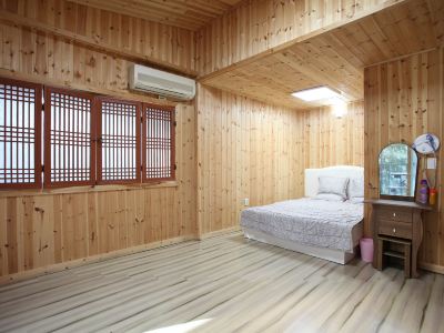 Yecheon Water Clear Mountain Pension