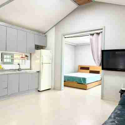 Seosan Pension Sunrise Beach Rooms