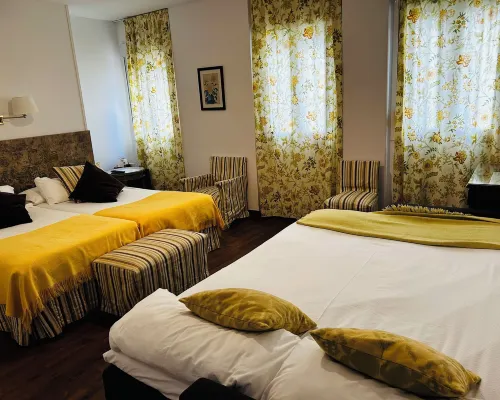 Hotel Alcántara Hotels in der Nähe von La Adriatica Gebäude