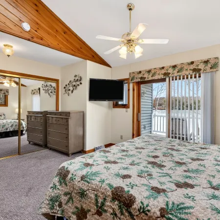 Sandy Shores 2 Bedroom Hotel Room by RedAwning