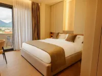 Pusi Hotel Hotels in Ельбасан