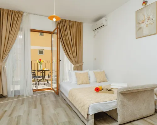 Arvala Apartments فنادق في بودفا