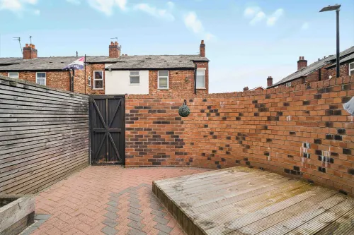 GuestReady - Charming Retreat in Trafford