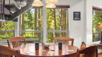 The Fairway Hideaway by Avantstay Game Room, Outdoor Dining & Near Lake Arrowhead