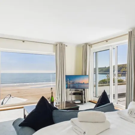 Rainbow Leap - 5 Bed Holiday Home - Saundersfoot
