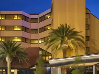 Lakes Hotel Hotels in 