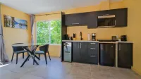 Bel Air Tremblant ANTARCTICA : 1 CHAMBRE, JACUZZI, SAUNA - Chalets