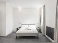 Modern Brixton Flat 4 Hotels in Magherafelt