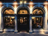 Hotel Isaacs Cork City - 3-Star