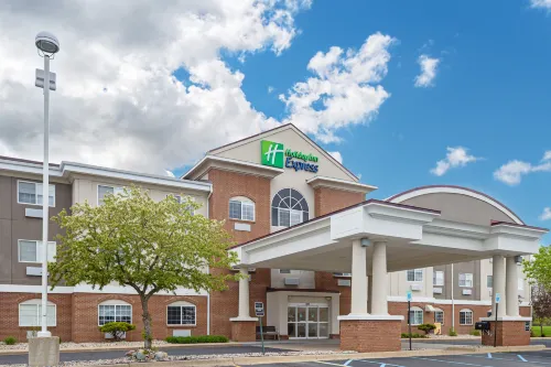 Holiday Inn Express & Suites CHARLOTTE by IHG