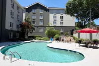 La Quinta Inn & Suites by Wyndham Birmingham Homewood