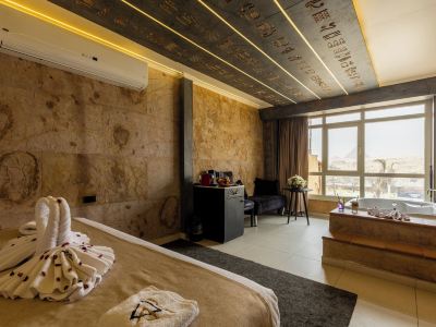 Great Pyramid Inn