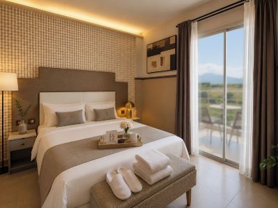 Elle Rooms & Suites