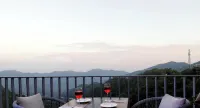 Oren Kasauli - Mountain view
