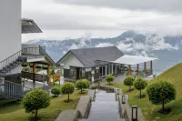 Himalayan Hideaway Resort Pokhara, The Centara Collection - 5 Sao