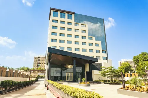 Pride Plaza Indore - bar