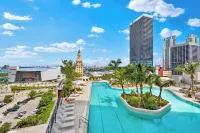 Natiivo Building - Walkable to South Beach - We Host - balcon