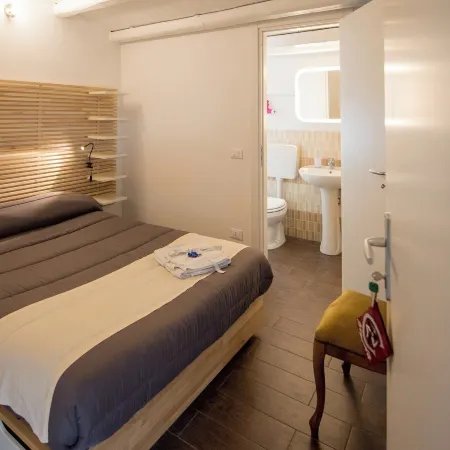 Room-Camagna Country House - Immersed IN