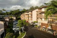 Banyan Harbor Resort - parking