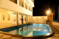 Regenta Central Mewargarh, Near Biological Park - Swimmingpools