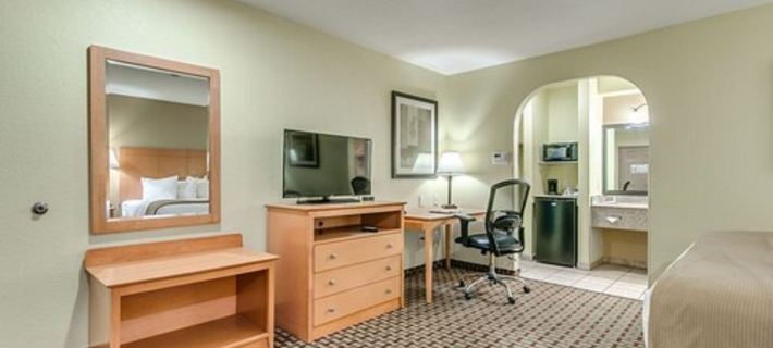Days Inn by Wyndham Lubbock South Hotels in Lubbock